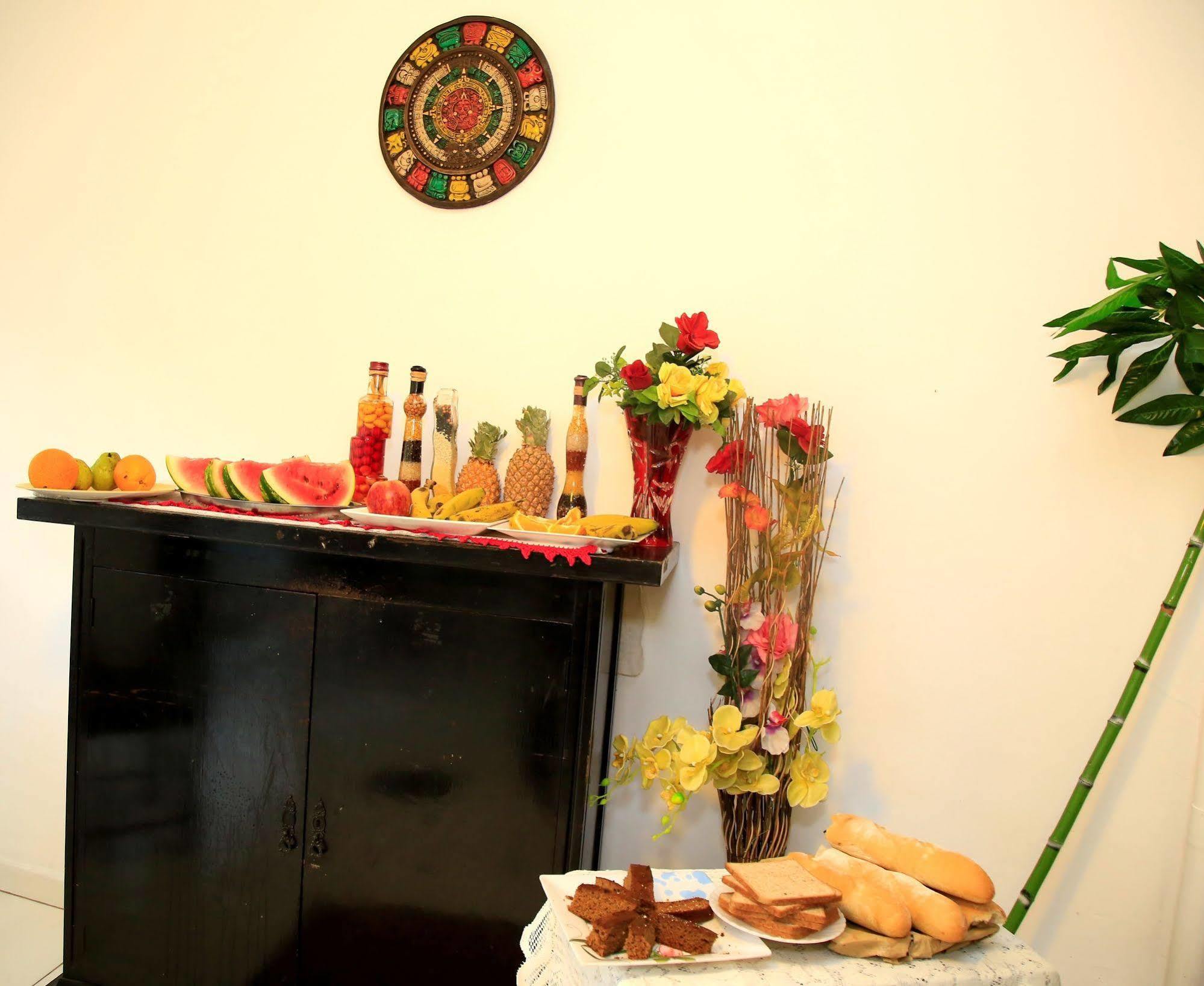 Costanera Hostel Асунсьон Экстерьер фото
