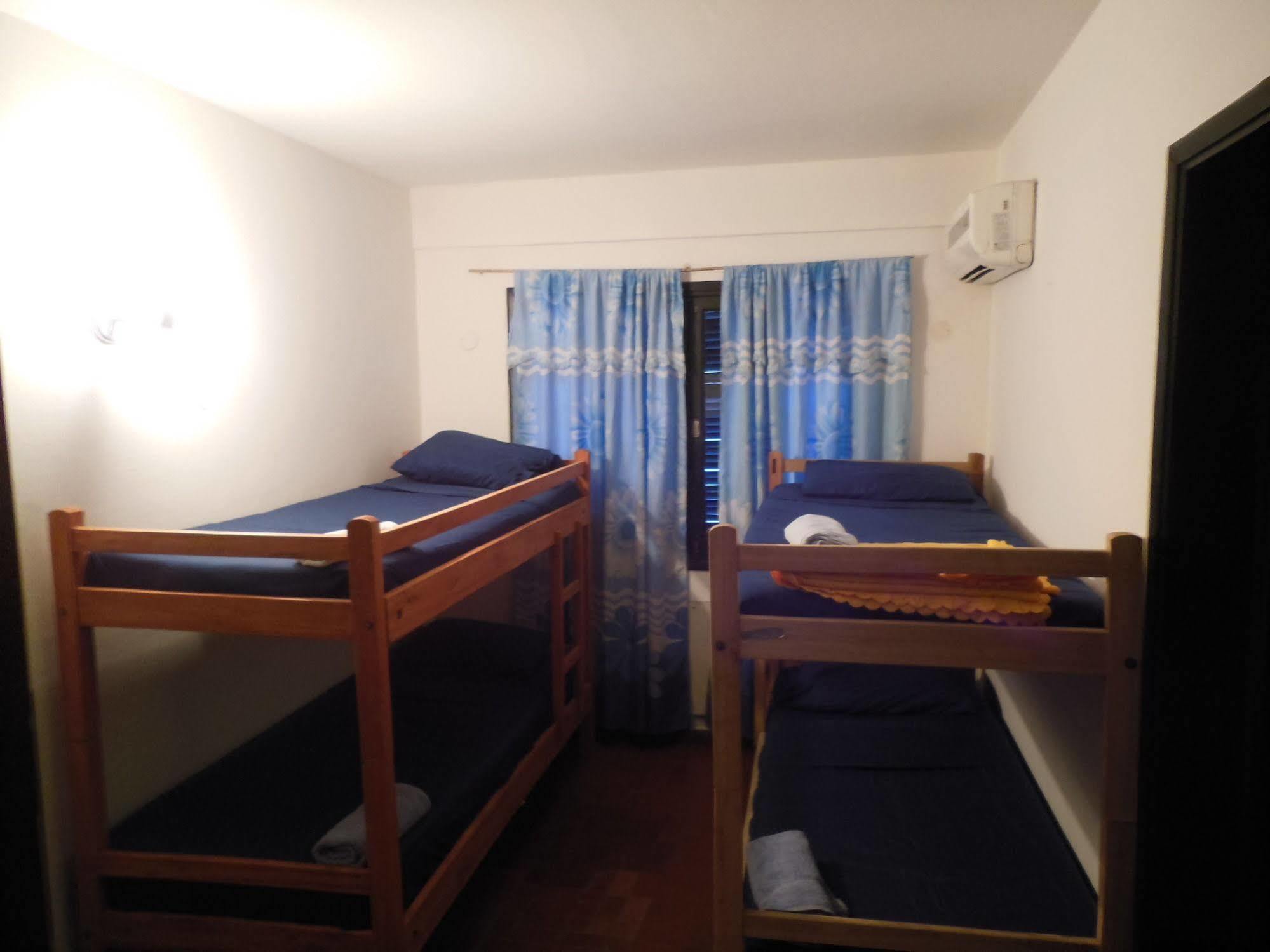 Costanera Hostel Асунсьон Экстерьер фото